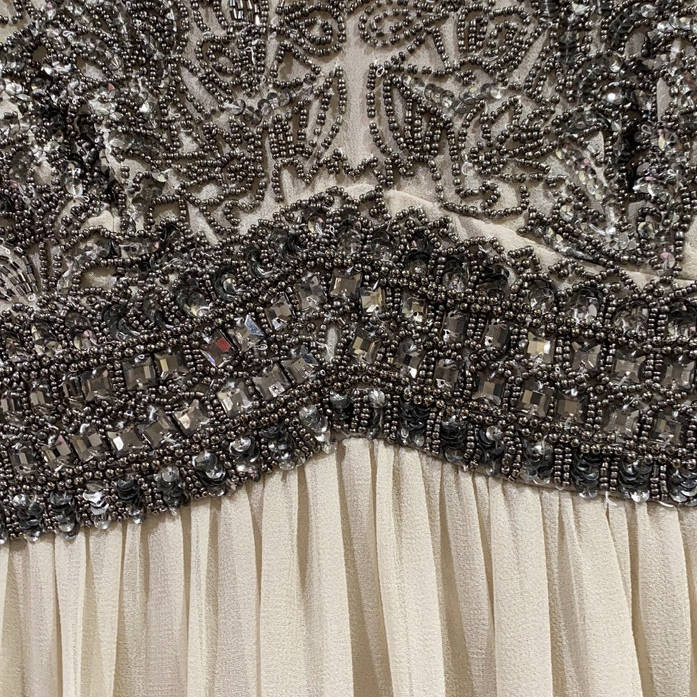 Adrianna Papell beaded top short sleeves V-neck long gown - Picture 8 of 10